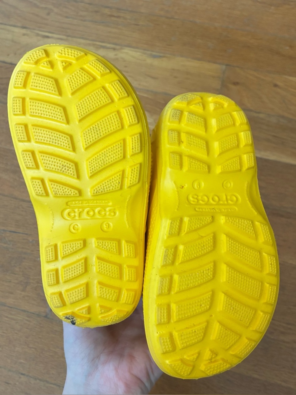 Yellow Crocs Rainboots - Picture 9 of 9